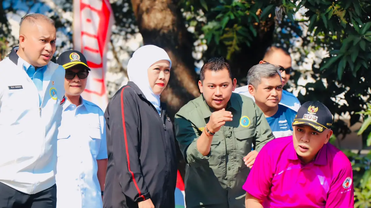 BERGENGSI: Gubernur Khofifah dalam Kejuaraan Sepatu Roda Jawa Timur Open 2026.