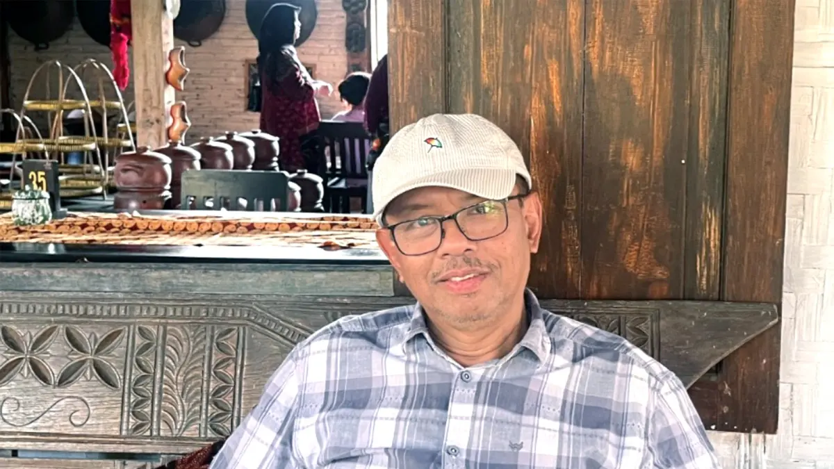 Profesor Waras Kamdi