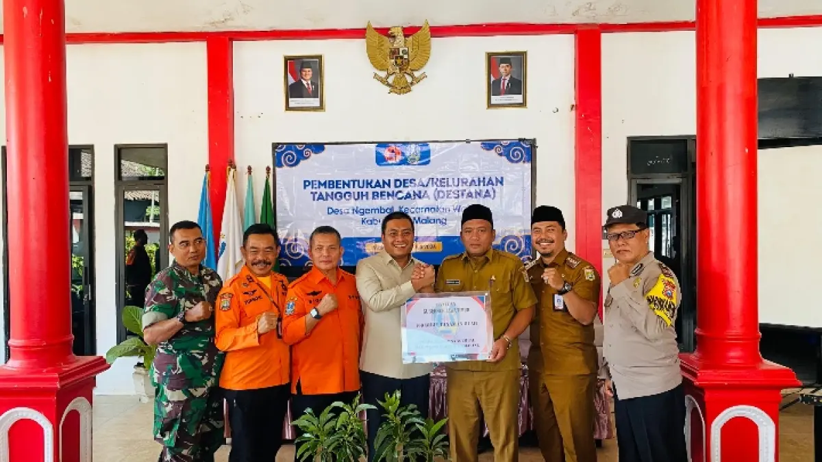SINERGI: Puguh dan sejumlah pihak yang terlibat dalam pelatihan Desa Tangguh Bencana yang digelar BPBD Provinsi Jawa Timur bersama BPBD Kabupaten Malang.