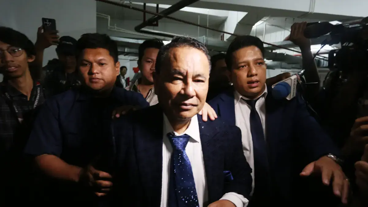 MENDATANGI GEDUNG BUNDAR KEJAGUNG: Hotman Paris Hutapea Menjadi Kuasa Hukum Mantan Jampidsus Febrie Adriansyah (Sumber: Dery Ridwansah/ JawaPos.com).