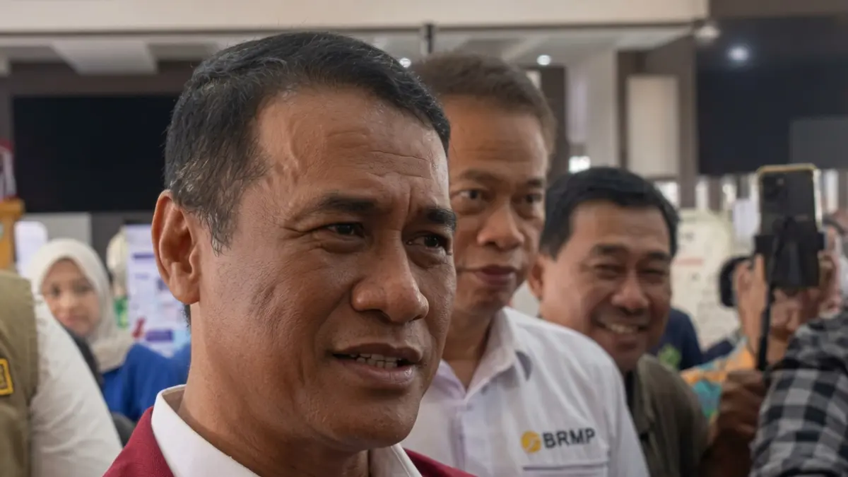 Menteri Pertanian RI Andi Amran Sulaiman menjawab pertanyaan awak media di UMM, Jumat (17/7). (Nahdiatul Affandiah/Radar Malang)