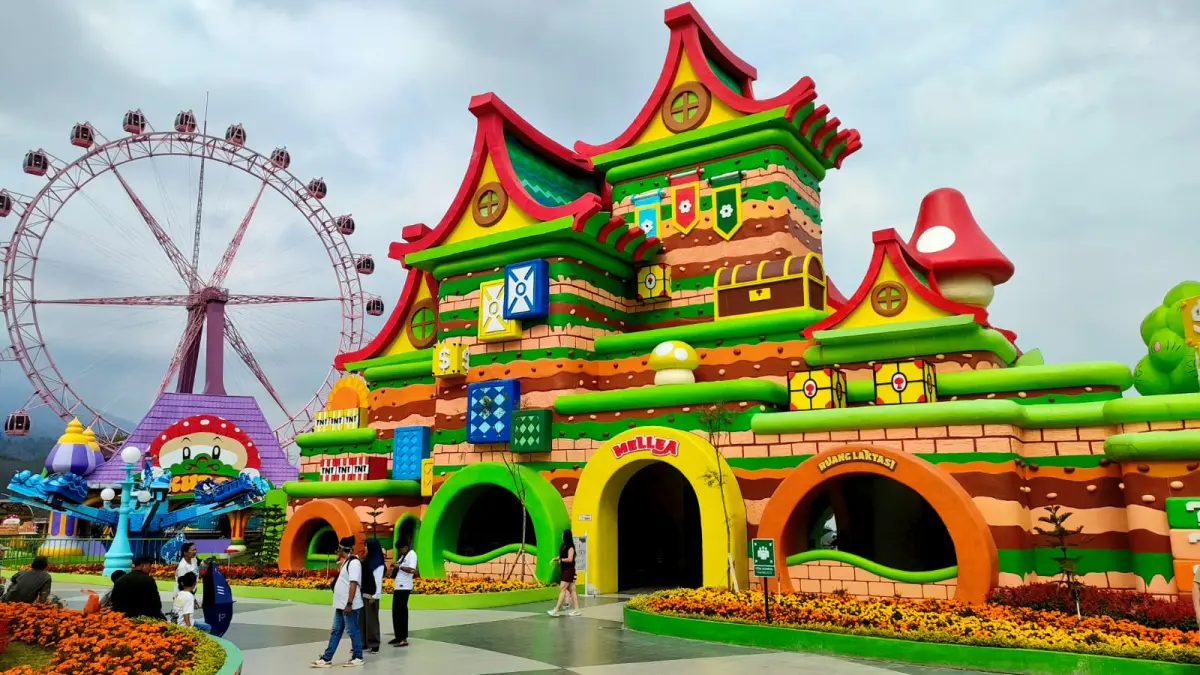 Suasana kawasan wisata Mikutopia Batu.