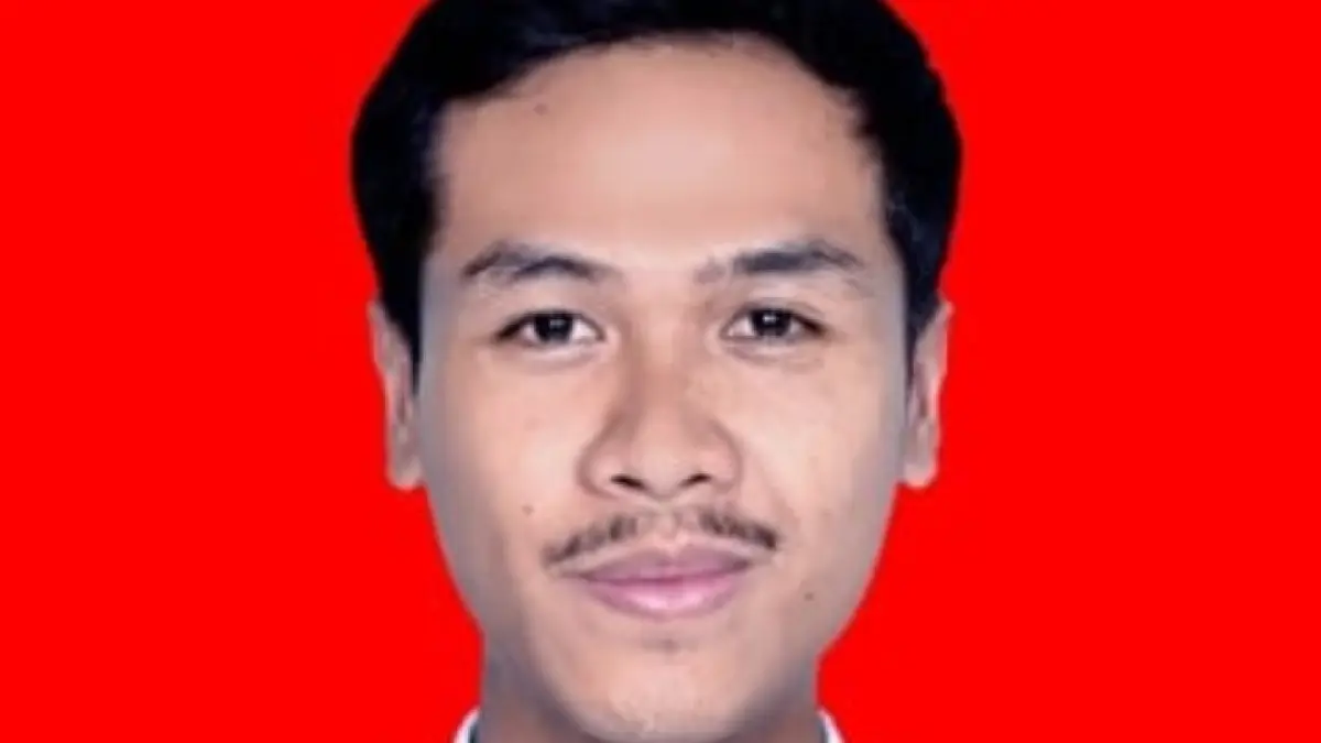 Bina Daru Al Musytafi, S.Pd, Guru Bahasa Indonesia SMP Negeri 1 Turen