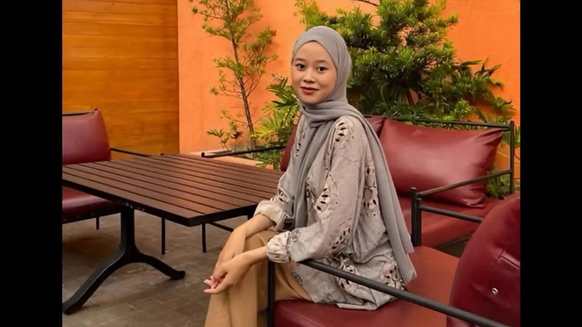 Revi Ayu Makhtiza, S.Pd, SMP Negeri 1 Tumpang