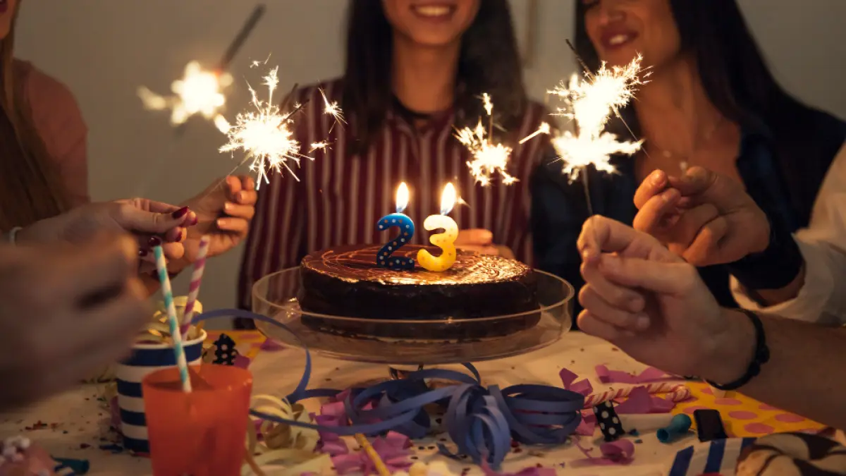 Tak ada cara yang lebih manis untuk merayakan harimu selain menikmati hidangan favorit secara gratis (Magnific).
