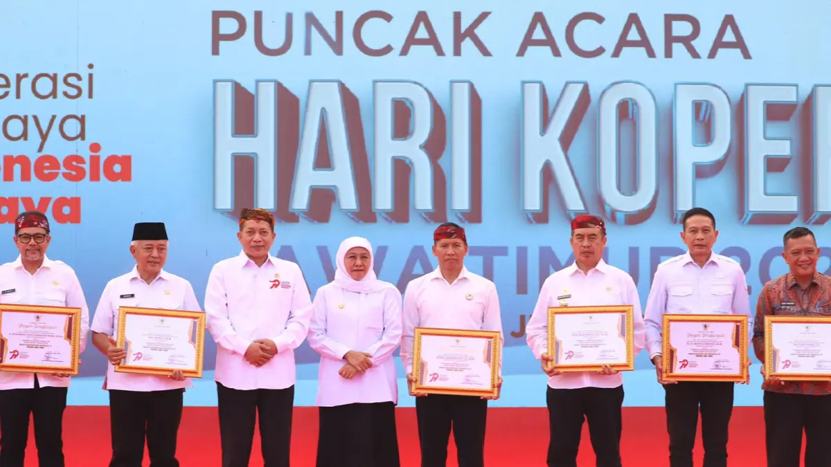 TERBUKTI: Bupati Malang raih penghargaan Pembina Koperasi Andalan Jatim 2026 yang diberikan atas kontribusinya terhadap kemajuan dan perkembangan koperasi Jatim.