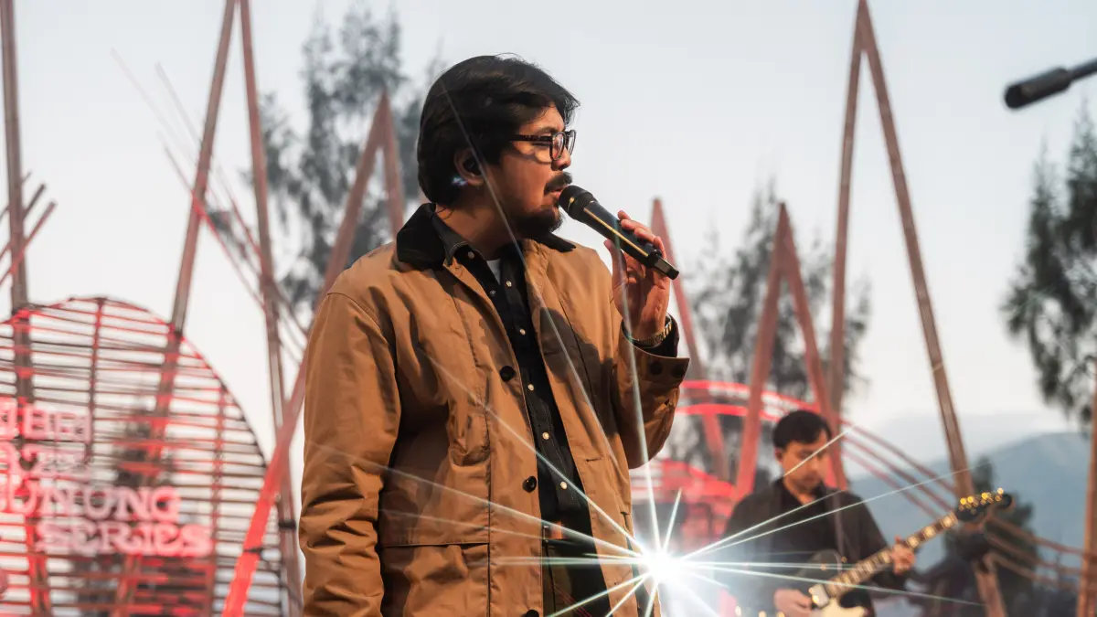 Bilal Indrajaya tampil di panggung BRI Jazz Gunung Bromo 2026, Jumat (24/7/2026)