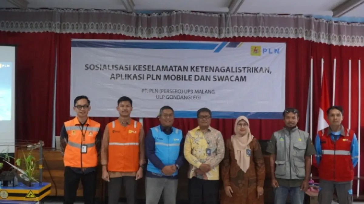 EDUKASI: Pemateri sosialisasi Ketenagalistrikan PLN ULP Gondanglegi.