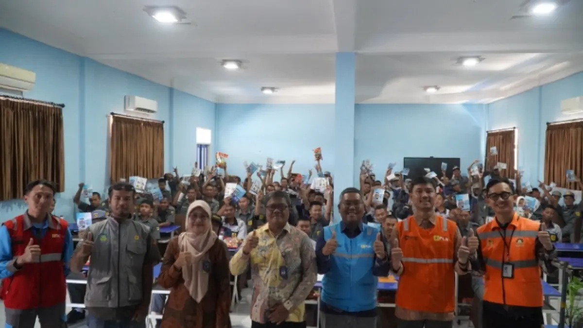 SEMANGAT: Suasana sosialisasi Kelistrikan PLN ULP Gondanglegi yang diikuti siswa STM Turen.