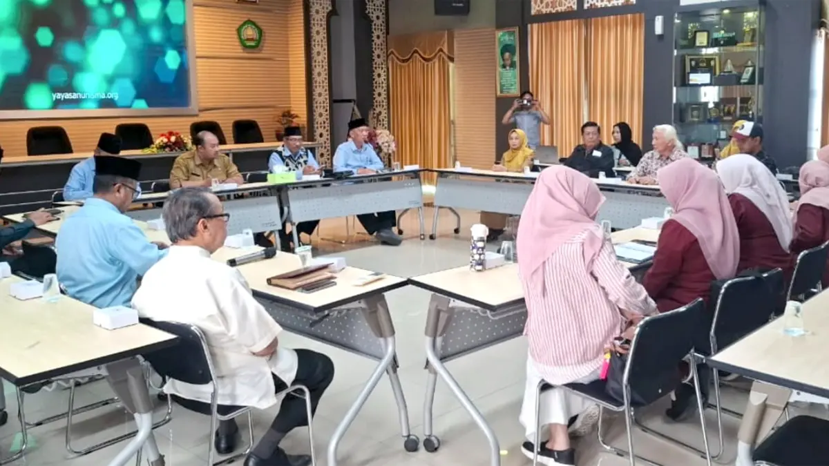 COBA URAI PROBLEM: Upaya klarifikasi kembali dilakukan DPMPTSP Kota Malang kepada pihak RSI Unisma, kemarin. (DPMPTSP Kota Malang For Radar Malang)