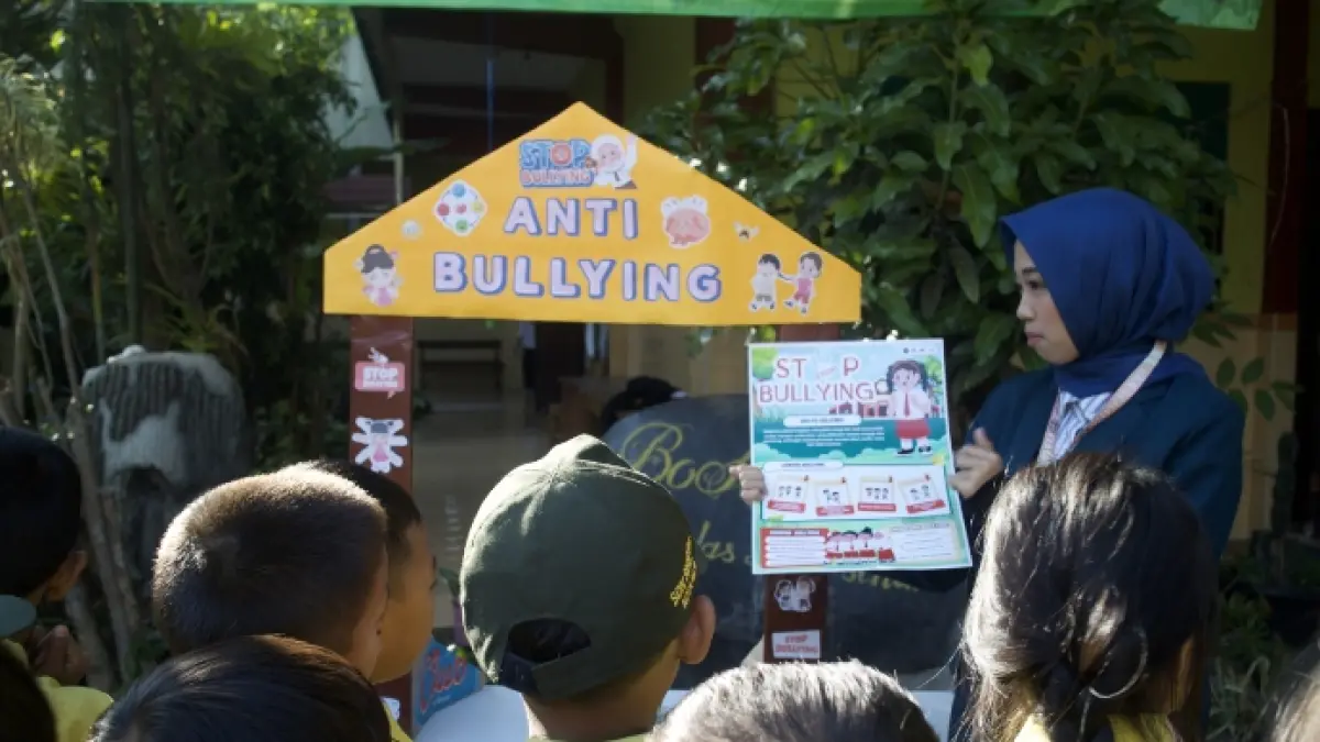INTERAKTIF: Sosialisasi anti-bullying dan ruang aman melalui Fun Learning Booth Education di SDN Sisir 05, Kota Batu.