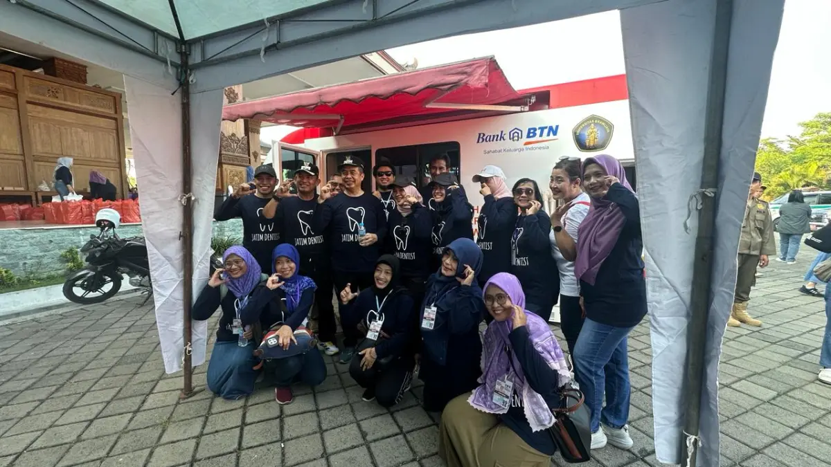 AKTIF: Fakultas Kedokteran Gigi Universitas Brawijaya (FKG UB) turut berpartisipasi dalam kegiatan bakti sosial yang diselenggarakan oleh Persatuan Dokter Gigi Indonesia (PDGI) Pengurus Wilayah Jawa Timur.