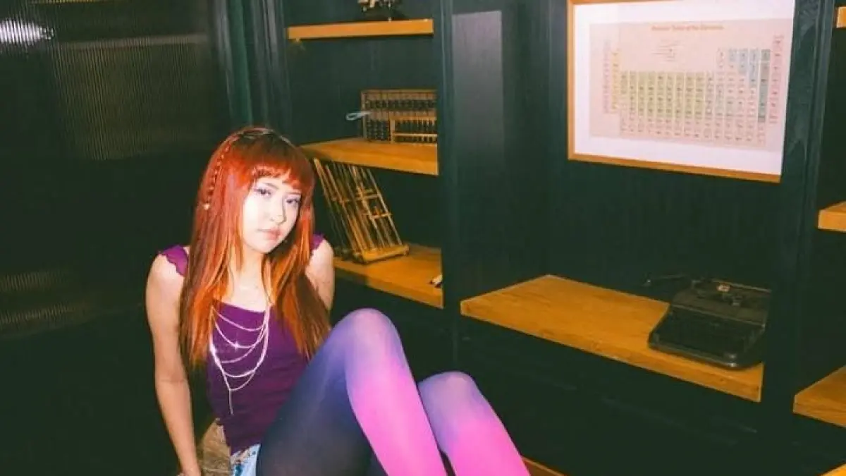 Naykilla saat sesi pemotretan bergaya kasual (Sumber: Instagram @naykillaaa)