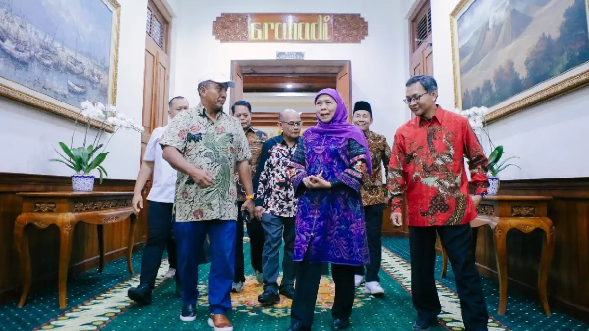 OPTIMISTIS: Gubernur Khofifah di sela-sela menghadiri agenda Gala Dinner Olimpiade Vokasi Indonesia (OLIVIA) XI Tahun 2026. 