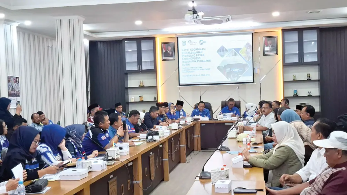 Hearing pedagang Pasar Karangploso Malang ke DPRD Kabupaten Malang (Biyan Mudzaky Hanindito/Radar Malang)