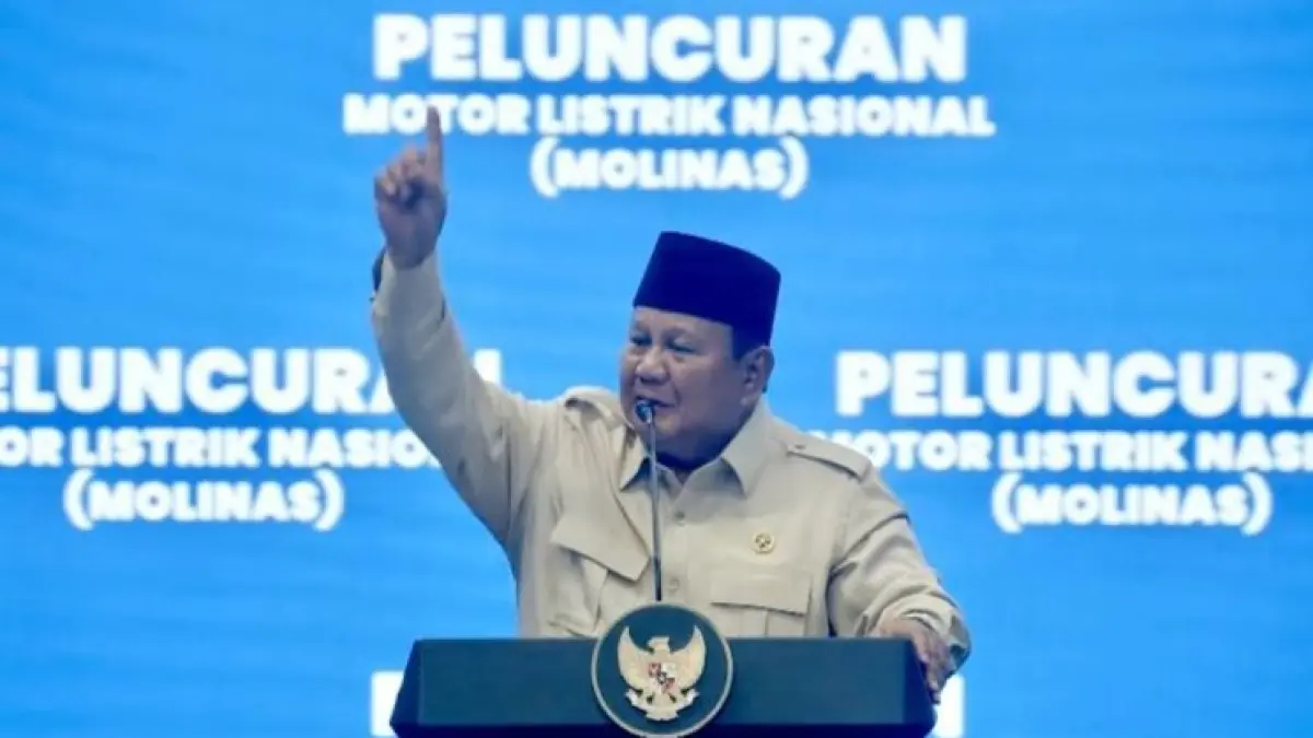 Presiden Prabowo Subianto berpidato dalam acara Peluncuran Motor Listrik Nasional (MoLiNas) di Cikarang, Kabupaten Bekasi, Jawa Barat, Kamis (13/8/2026). (Foto: ANTARA)