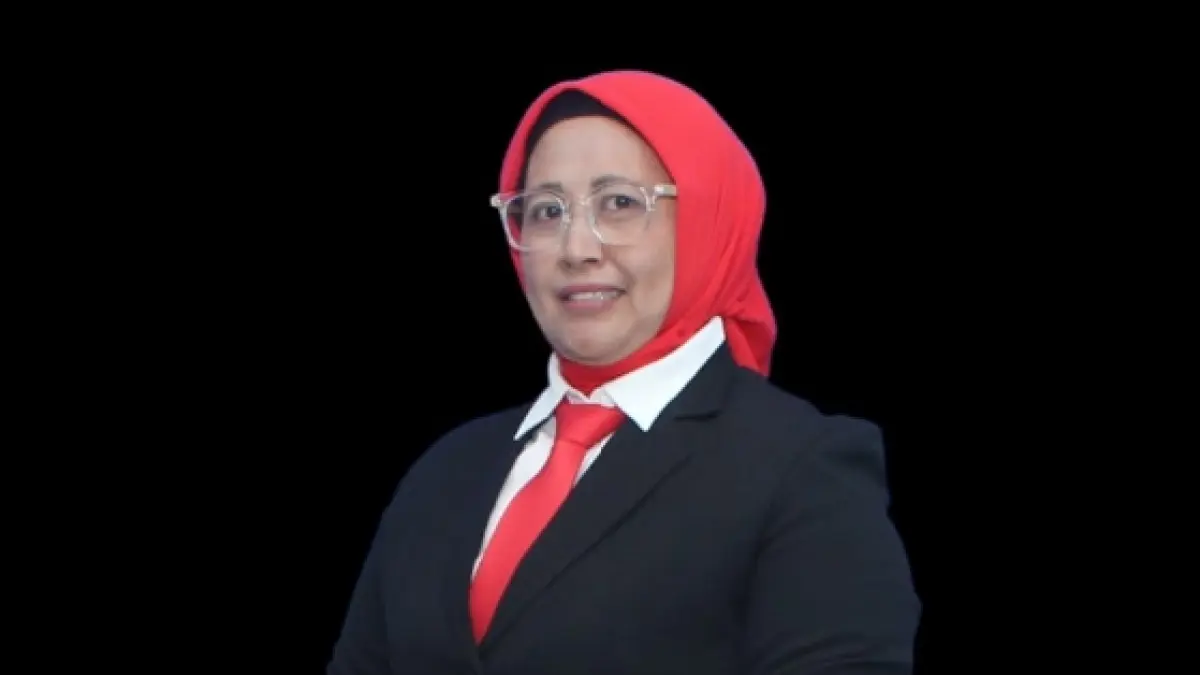 SEMANGAT: Kepala SMKN 1 Pujon Sri Nurul S.