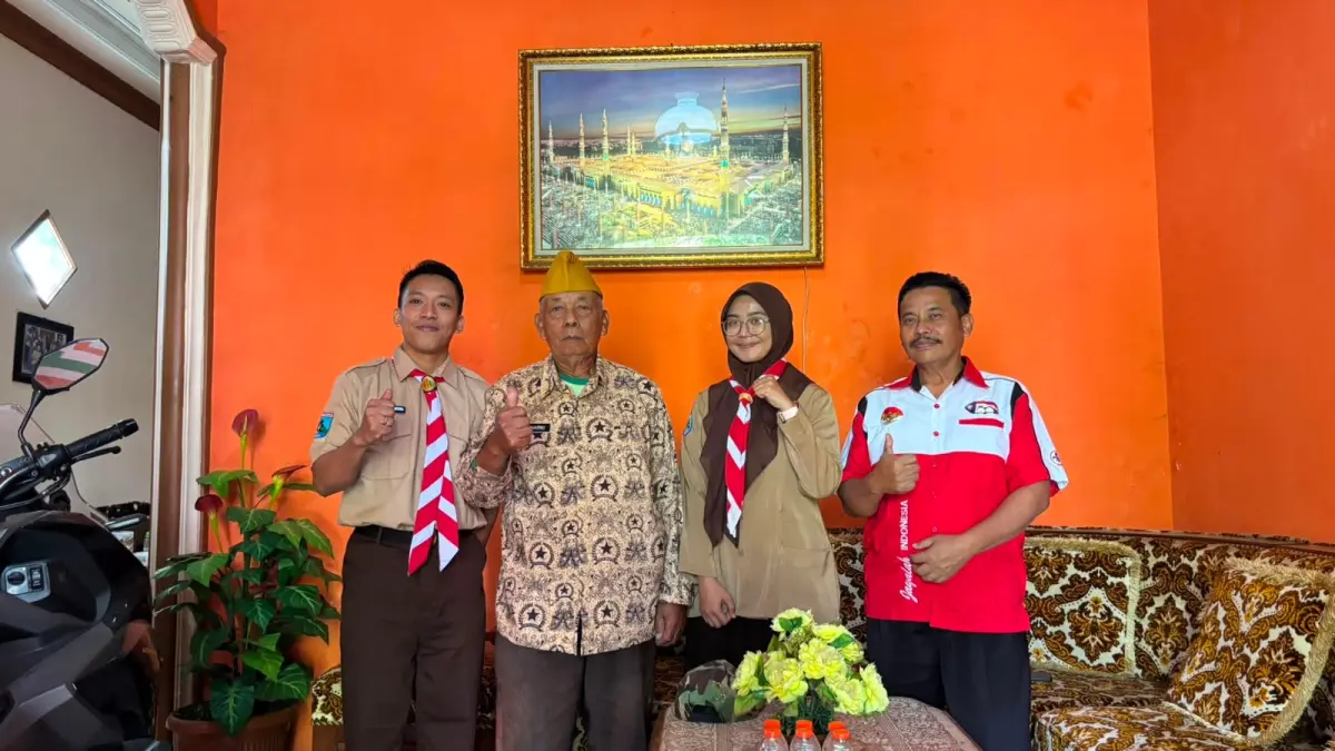 AKTIF: &nbsp;Gerakan Murid Menjemput Sejarah: 81 Tahun Indonesia Merdeka yang dilakukan SMAN 1 Sumberpucung.
