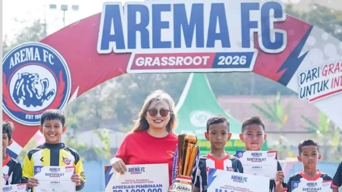 SEMANGAT: MHSS sukses meraih Juara 3 sekaligus menyabet predikat Best Team pada ajang Festival Sepak Bola Arema FC Grassroot 2026.