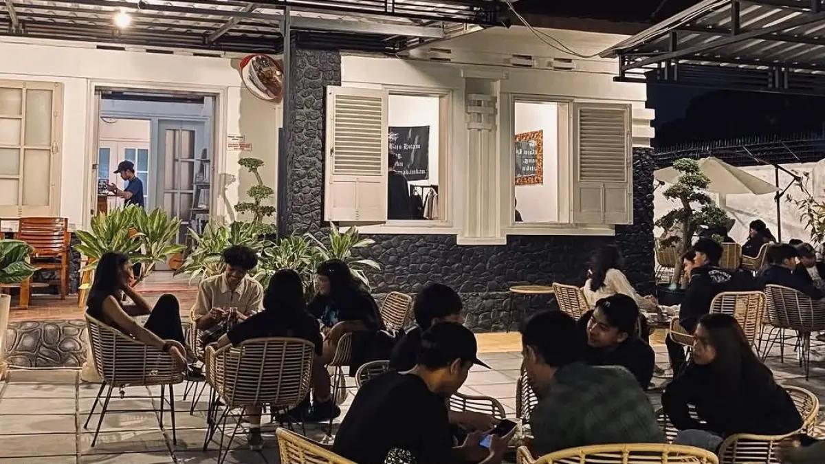 Suasana K70 Kopi Rumah Eyang di Jalan Kaliurang, Lowokwaru, Kota Malang. Sumber: Instagram/@k70.kopi