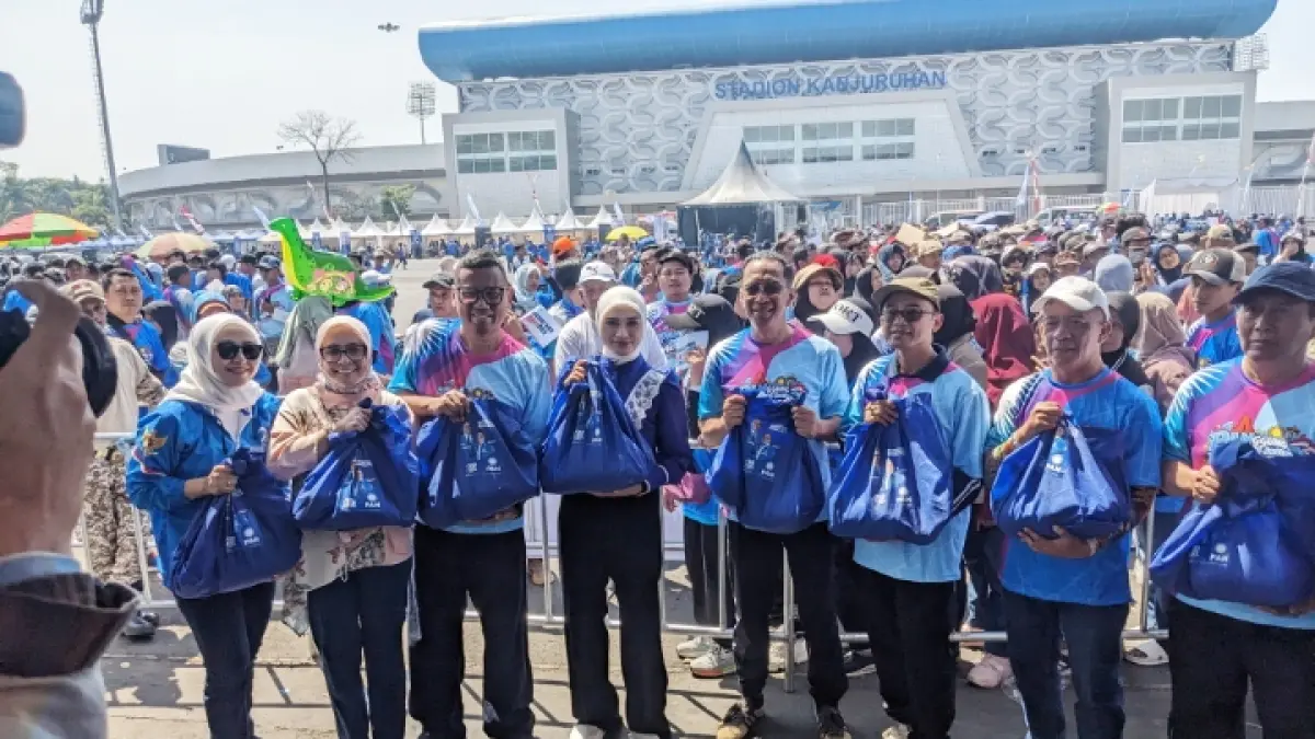 RAMAH: Ketua DPD PAN Kabupaten Malang H. Makhrus Sholeh, SH dan pwmgurus partai.