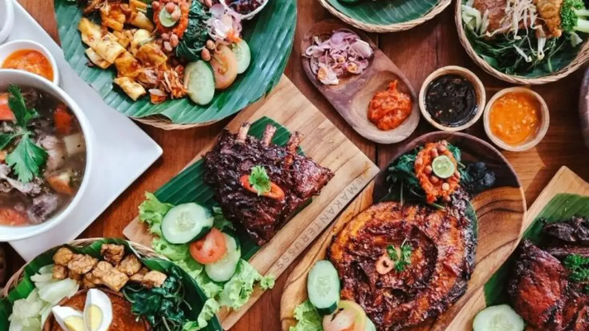 Tempat makan di bawah 30 ribu (sumber: pinterest @Sobat Traveller)