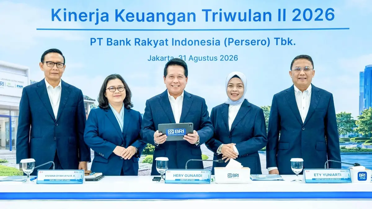 Direktur Utama BRI Hery Gunardi (tengah)