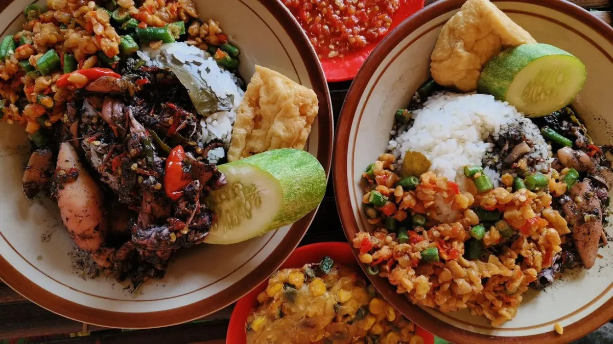 Sambelan enak di Malang (sumber: pinterest @Prahaditya)