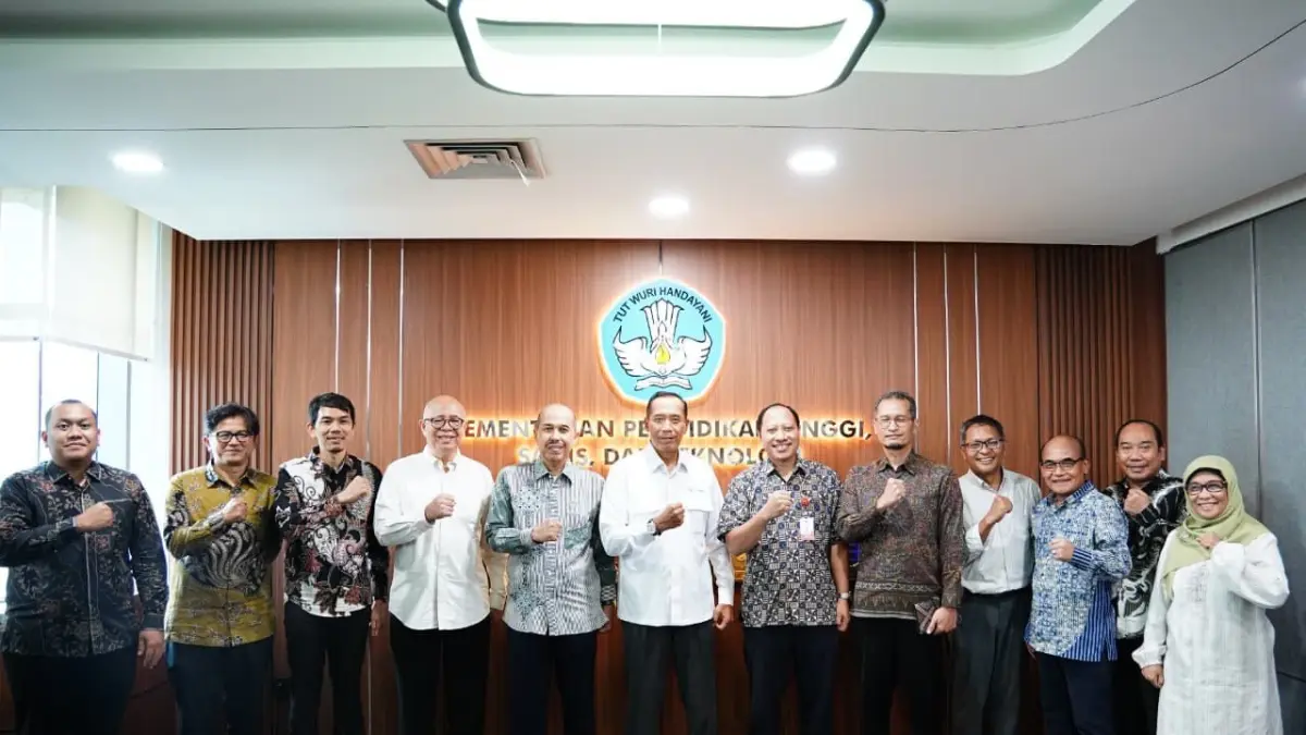 SEMANGAT: Diskusi strategis yang dihadiri sejumlah pihak.