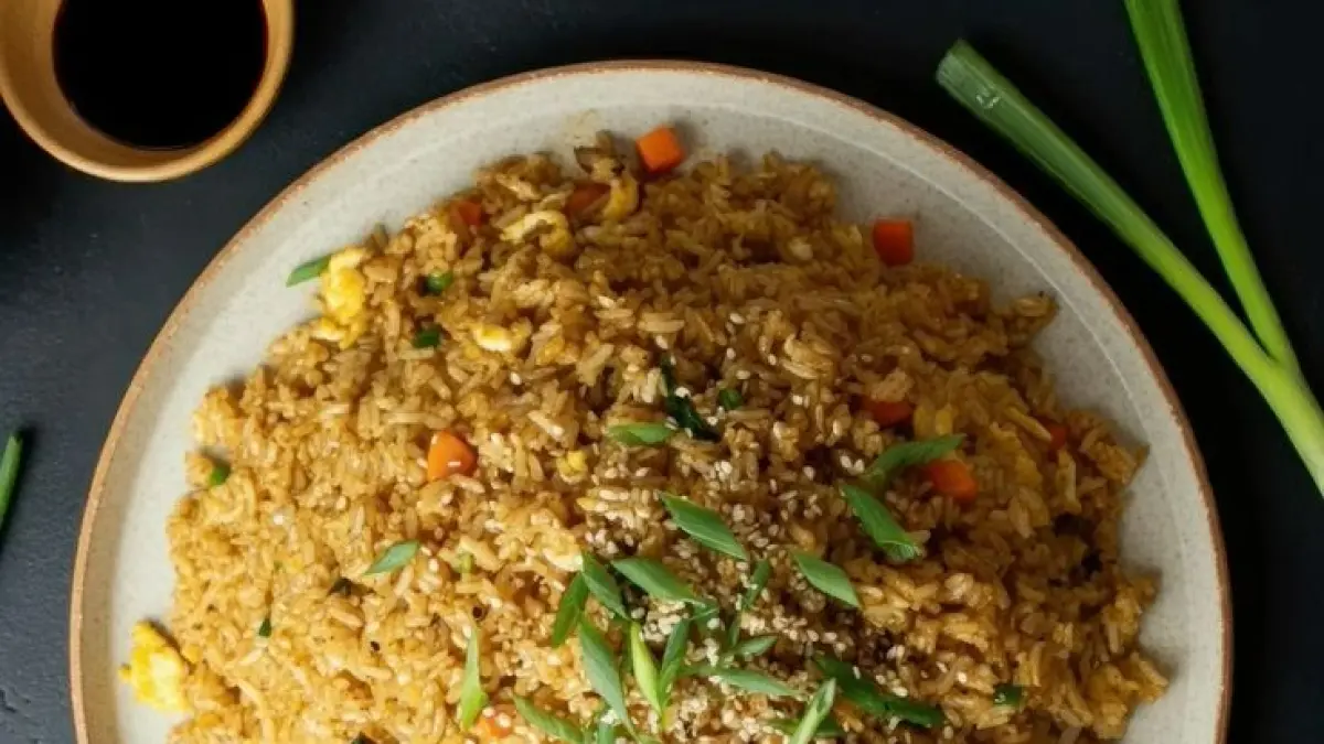 Makanan rekomendasi porsi jumbo (sumber: pinterest @EORVA DIGITAL)
