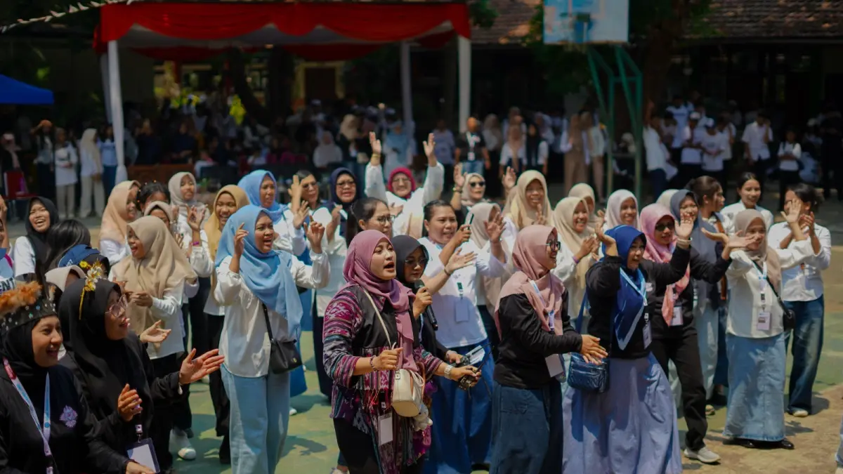 MERIAH : Raut wajah kegembiraan siswa saat perayaan HUT ke-37 SPENTU.