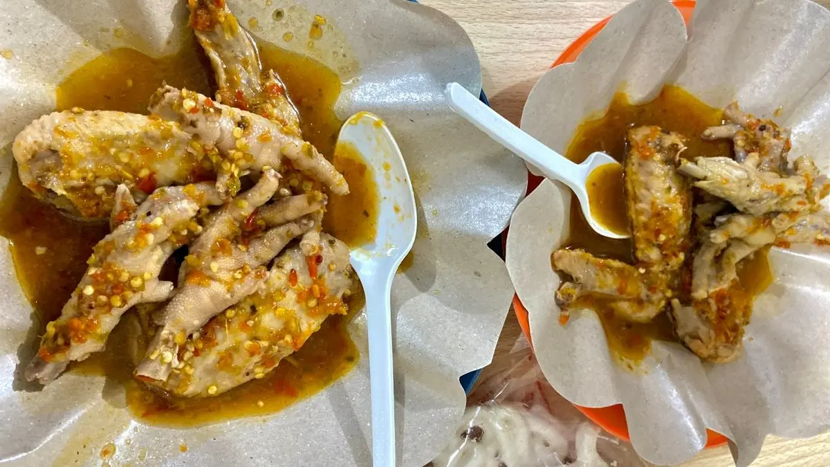 Makanan yang punya nama unik (sumber: pinterest @cimol)