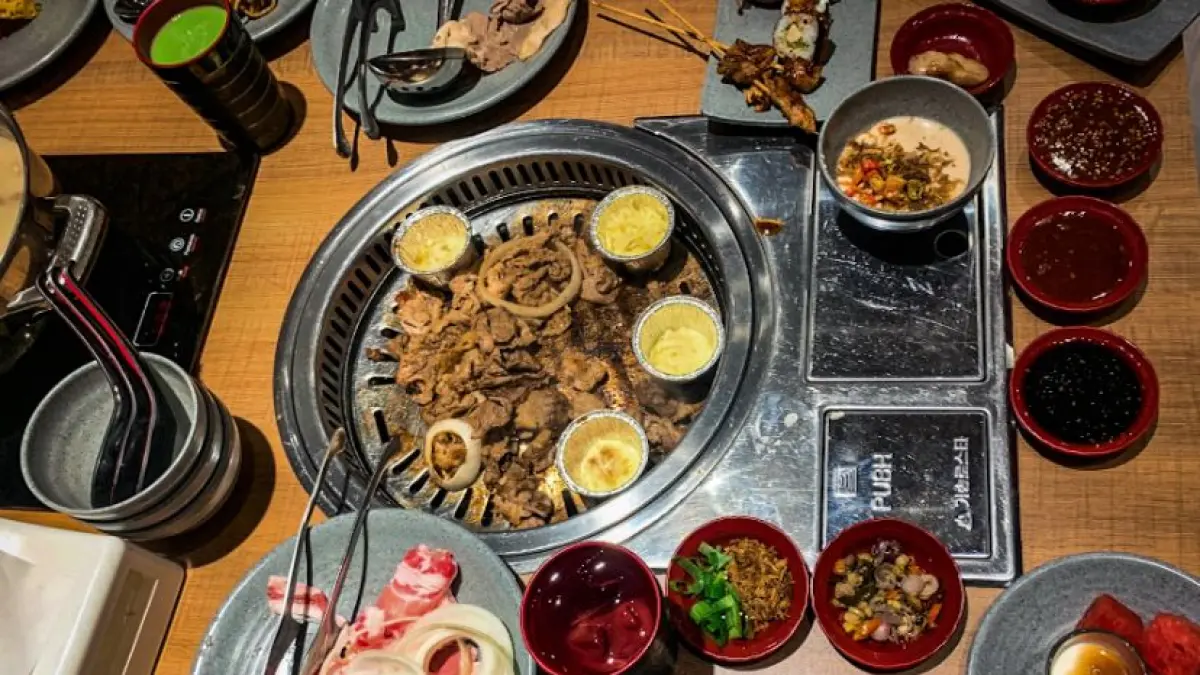 Restoran all you can eat di Malang (sumber: pinterest @Seaaa)