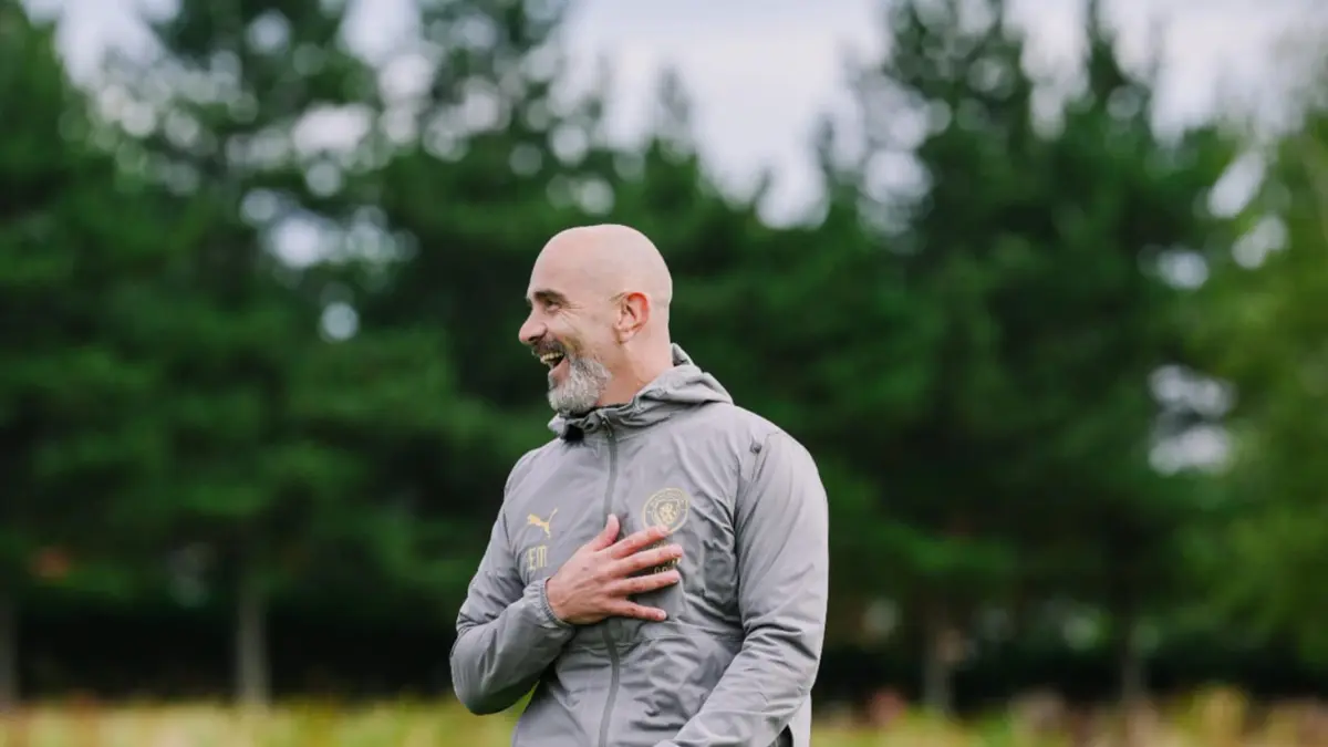 Enzo Maresca dalam Latihan Manchester City. Sumber: website/mancity.com