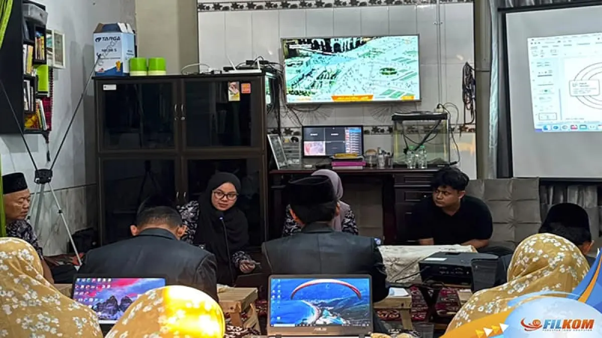 Kegiatan Pelatihan AI Generatif NotebookLM untuk Optimalisasi Kinerja Pengajar Madrasah Diniyah di Kamal Bangkalan