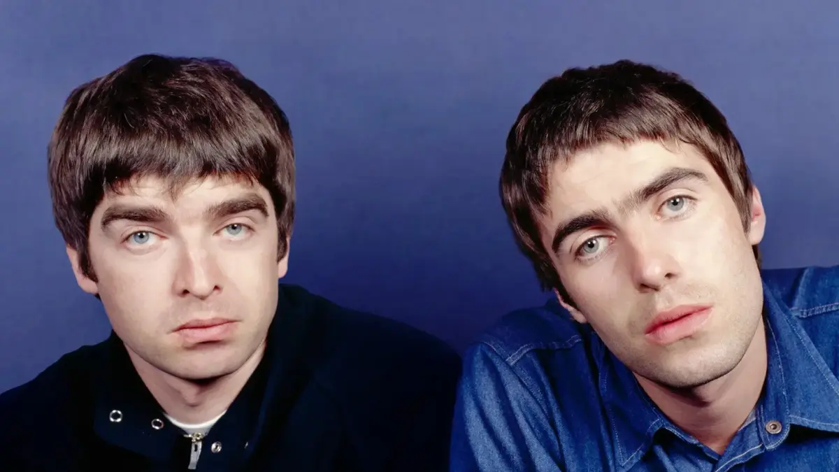 Noel dan Liam Gallagher, personel band Oasis. (The Music Mag)