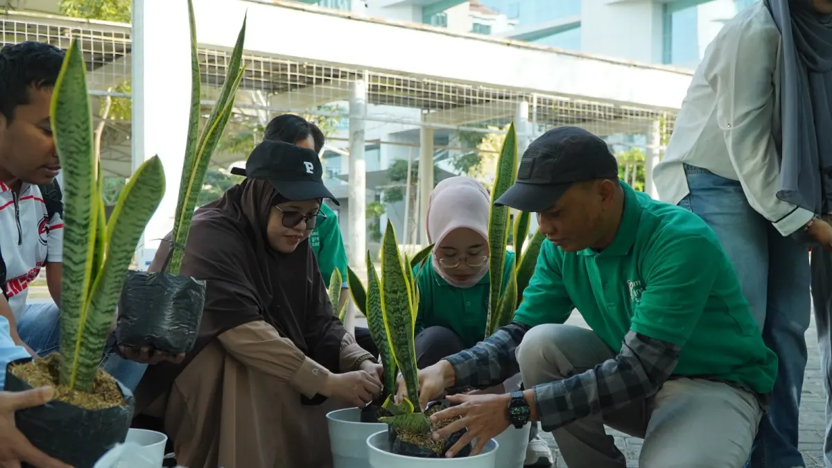 AKSI : kepedulian warga kampus terhadap lingkungan sekaligus memperkuat budaya kampus yang sehat dan berkelanjutan.