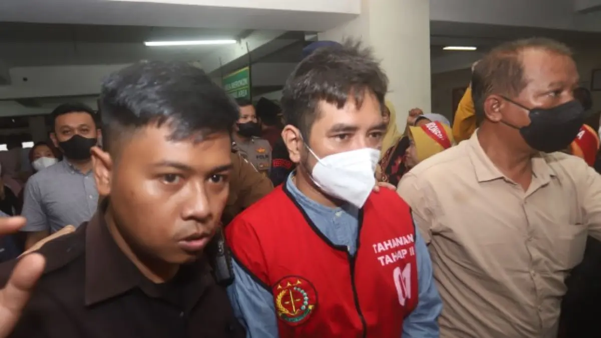 Mas Bechi ketika menjalani persidangan. (Dokumen Jawa Pos)