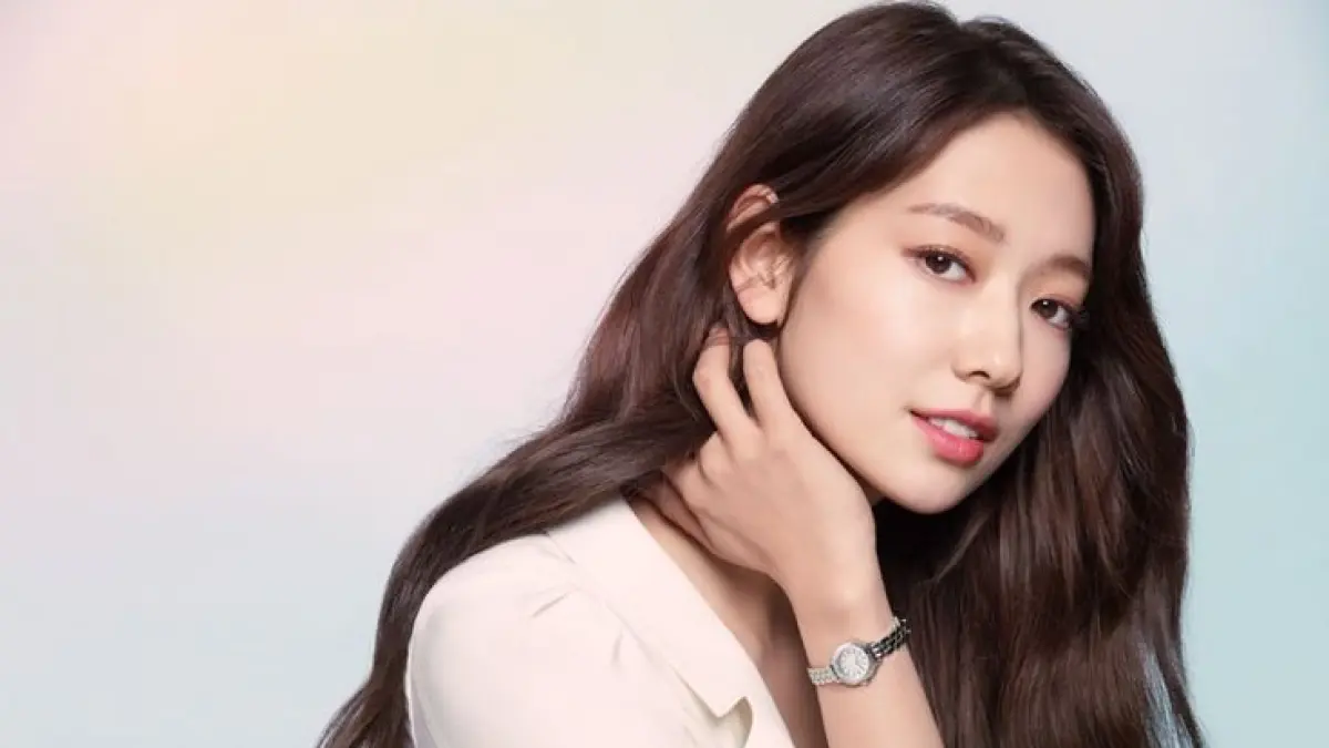 Park Shin Hye (Sumber : Pinterest @Phạm Thu)