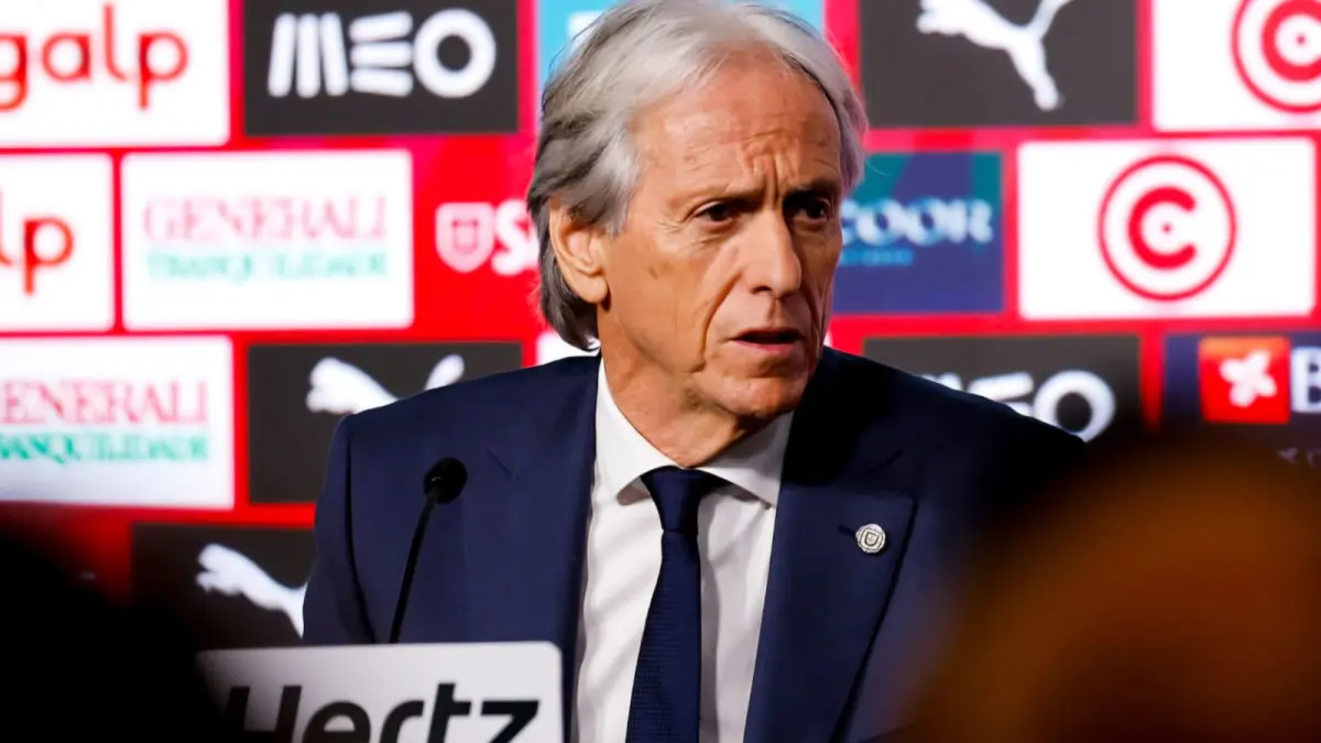 Jorge Jesus dalam konferensi pers bersama Timnas Portugal. Sumber: IG/@jorgejesus