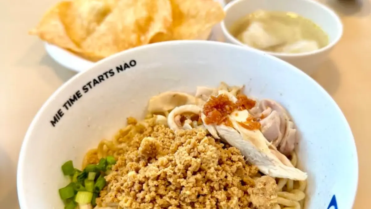 Bakmi Anglo Jowo Mbah Bejo dan Bakmi Nao menawarkan dua karakter bakmi yang berbeda (sumber: maps@Herby8126)