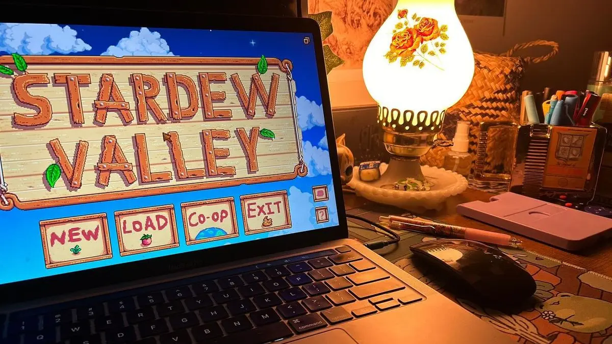Cozy Gaming (Sumber : Pinterest @Bluebell and Lilac Studio)