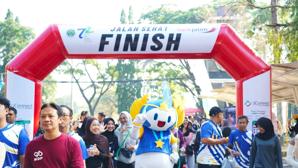 Dies Natalis ke-72 UM di kawasan Central Park Cakrawala, Minggu (11/10).