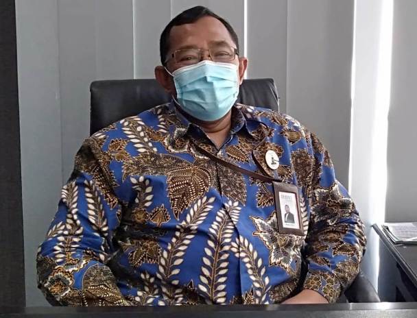 Branch Manager BNI Syariah Cabang Malang Zaenal Arifin. (Foto: Imam Nasrodin/Radar Malang)