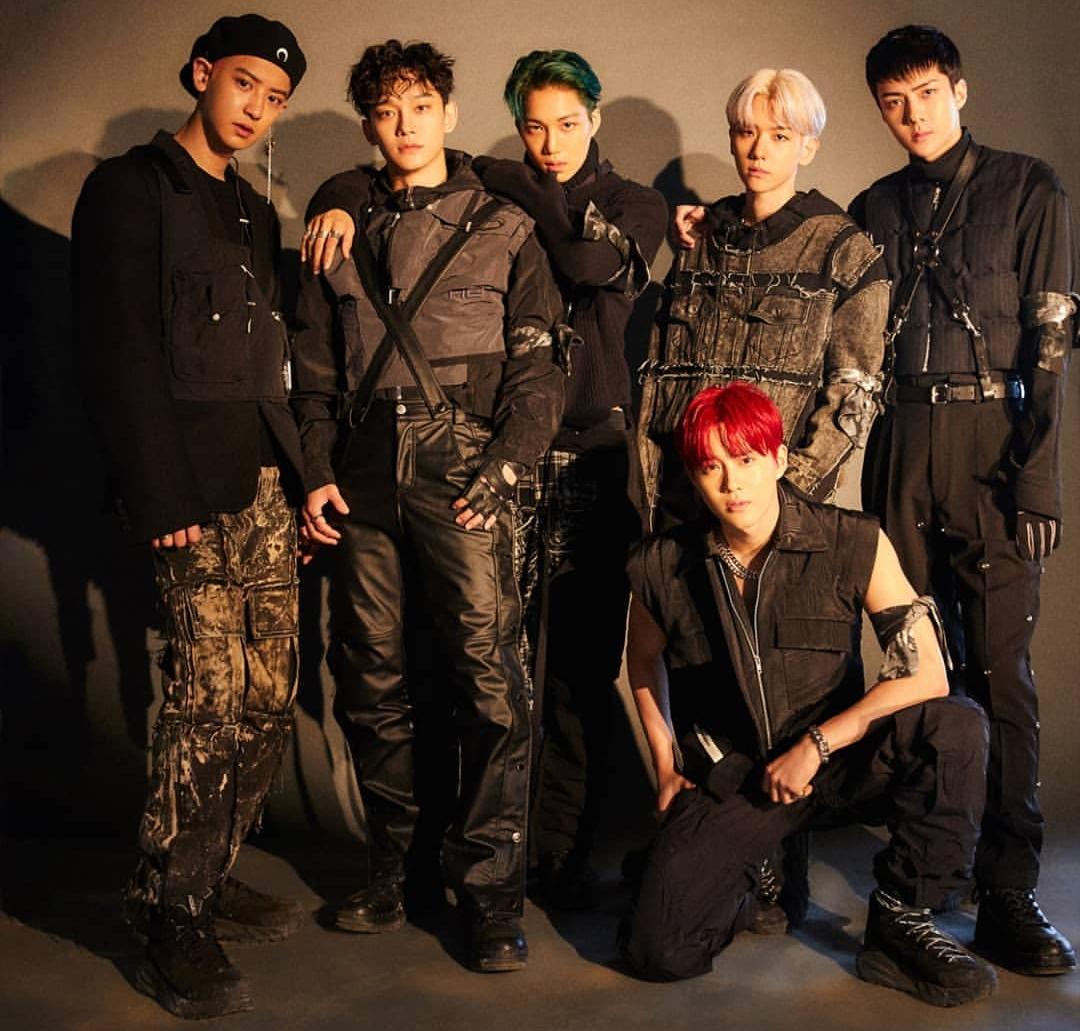 Instagram @weareone.exo