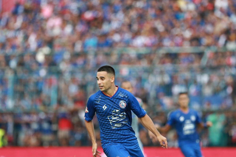 Elias Alderete memutuskan untuk bertahan di Arema FC. Foto: Rubianto/Radar Malang