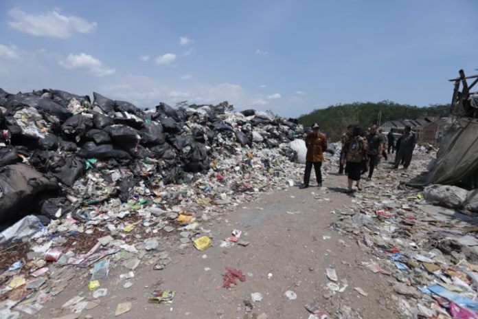 Ilustrasi sampah di Bekas TPA Lowokdoro yang disorot oleh DPRD Kota Malang. (Humas Pemkot Malang for Radar Malang)