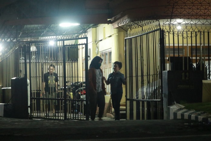 Rumah di Jalan Delima, Kelurahan Bareng, menjadi TKP percobaan bunuh diri, Senin (21/9). (Laoh Mahfud/Radar Malang)