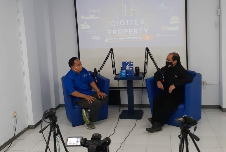 Sharing session tentang rumah sehat era pandemi bersama anggota IAI, Ar Josaf Sayoko ST M Ars IAI (kanan) (Laoh Mahfud / Radar Malang)