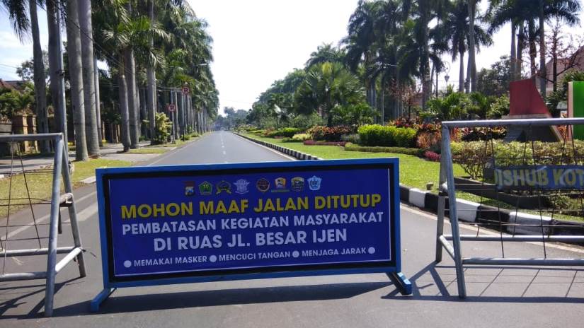 Jalan Ijen masih ditutup di akhir pekan mulai pukul 06.00 - 10.00 WIB dan 19.00 - 24.00 WIB.(Errica Vannie Arshita/Radar Malang)